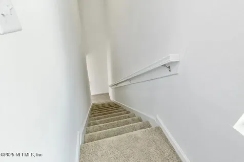 11082 Pine Street Jacksonville FL 32218