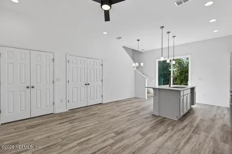 11082 Pine Street Jacksonville FL 32218