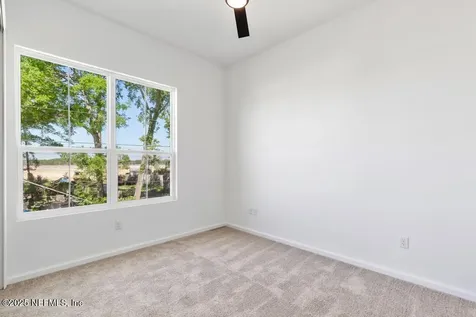 11082 Pine Street Jacksonville FL 32218