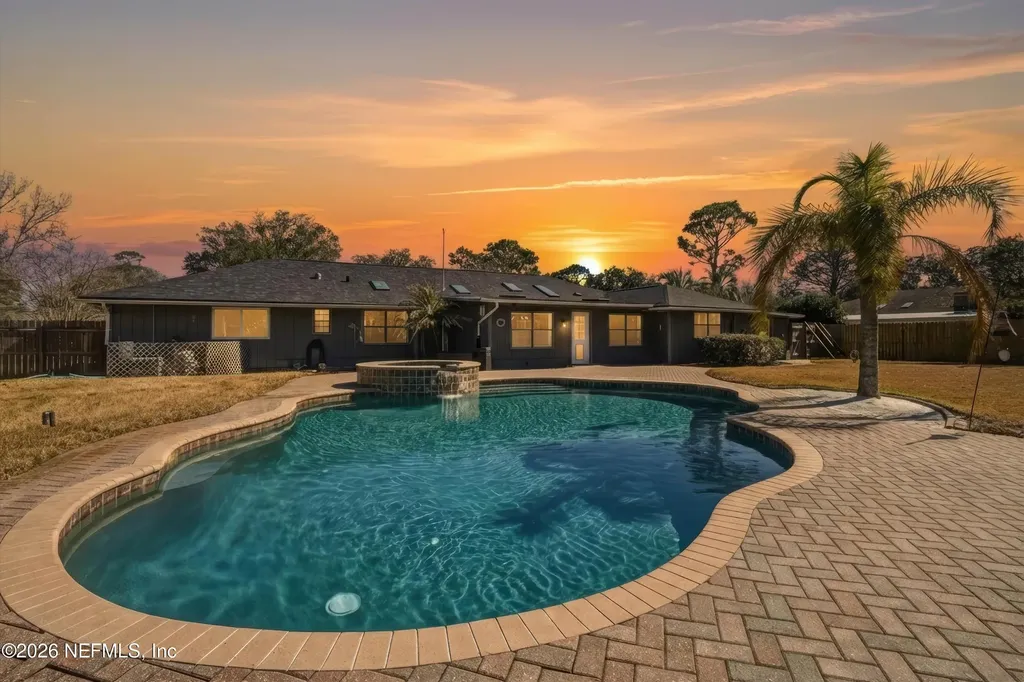 2276 The Woods Drive E Jacksonville FL 32246
