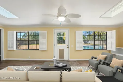 2276 The Woods Drive E Jacksonville FL 32246
