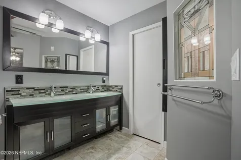 2276 The Woods Drive E Jacksonville FL 32246