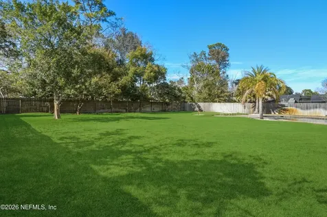 2276 The Woods Drive E Jacksonville FL 32246