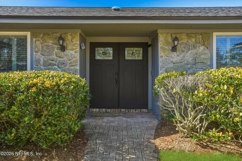 2276 The Woods Drive E Jacksonville FL 32246