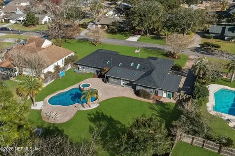 2276 The Woods Drive E Jacksonville FL 32246