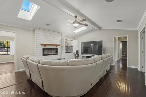 2276 The Woods Drive E Jacksonville FL 32246