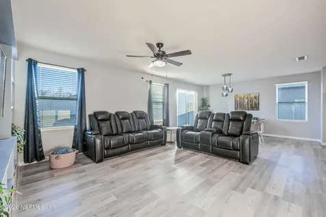 2190 Willow Springs Drive Green Cove Springs FL 32043