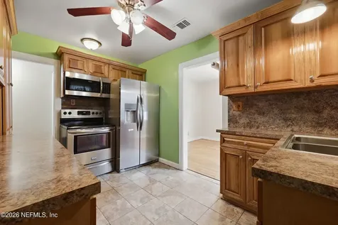 182 W 61st Street Jacksonville FL 32208