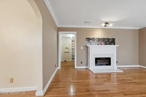 182 W 61st Street Jacksonville FL 32208