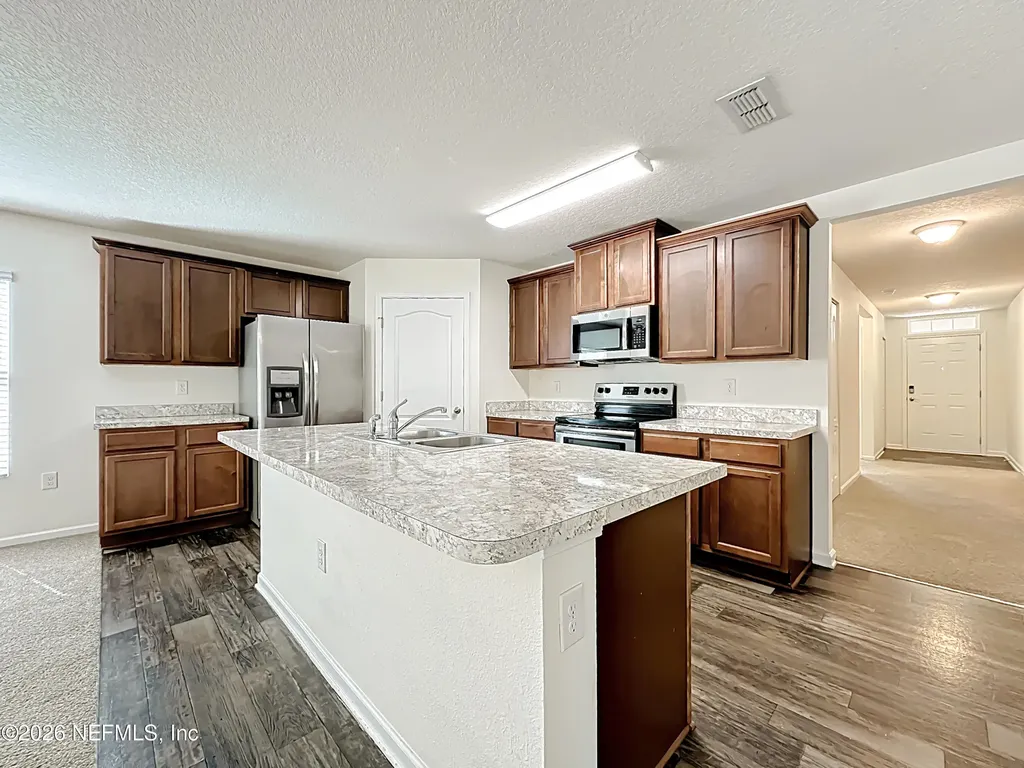 2047 April Oaks Drive Jacksonville FL 32221