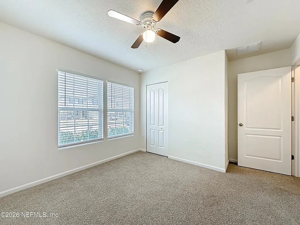 2047 April Oaks Drive Jacksonville FL 32221