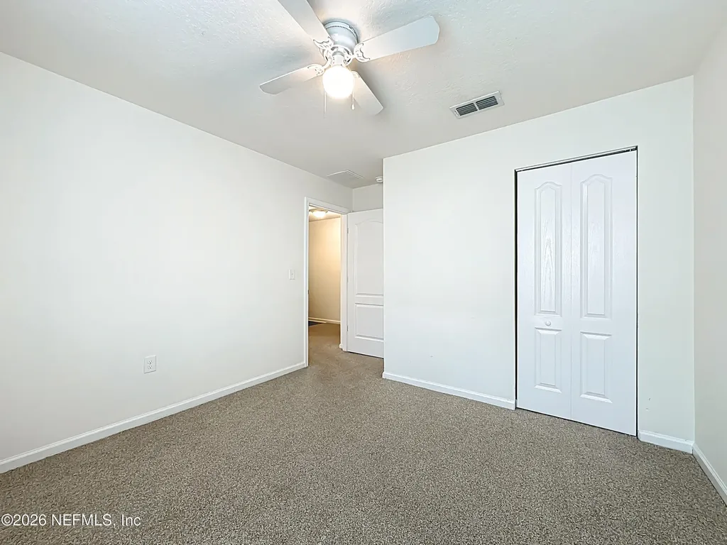 2047 April Oaks Drive Jacksonville FL 32221