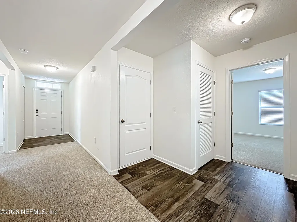 2047 April Oaks Drive Jacksonville FL 32221