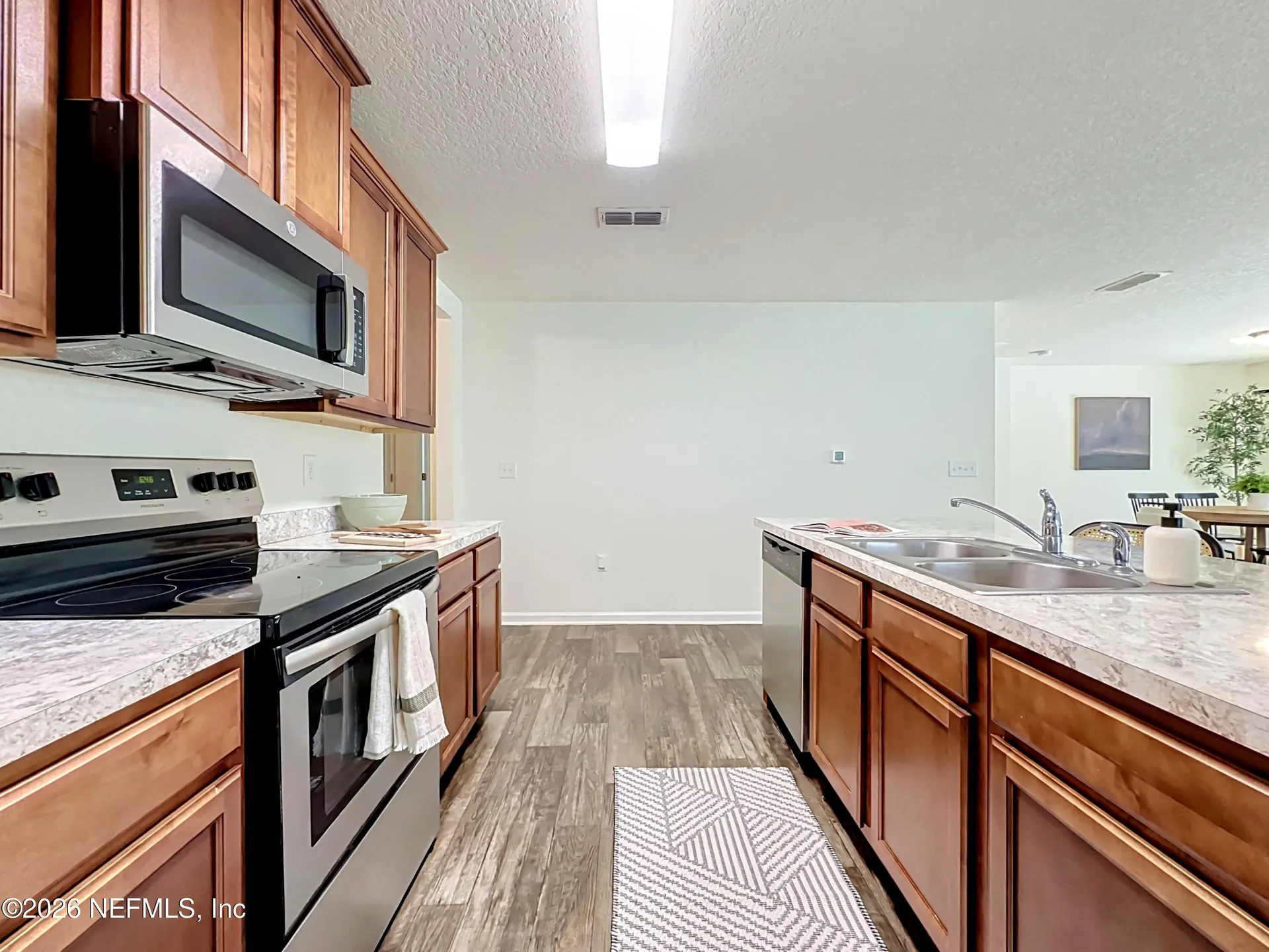 2047 April Oaks Drive Jacksonville FL 32221