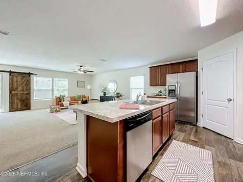 2047 April Oaks Drive Jacksonville FL 32221