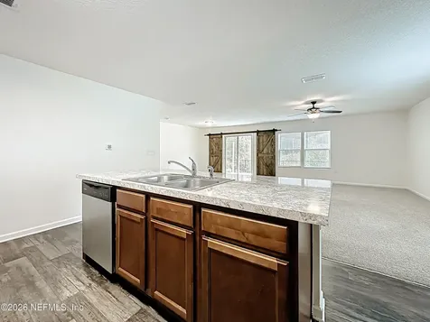 2047 April Oaks Drive Jacksonville FL 32221