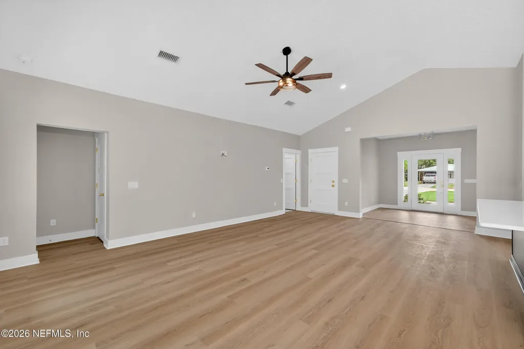 464 E Shuey Avenue Macclenny FL 32063