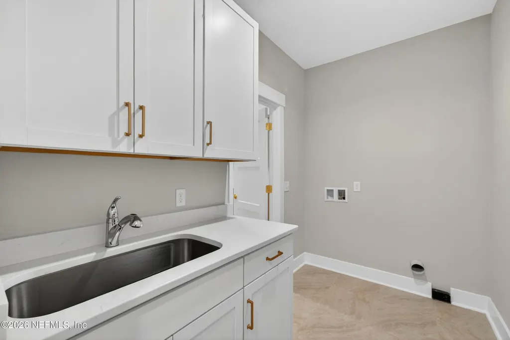 464 E Shuey Avenue Macclenny FL 32063