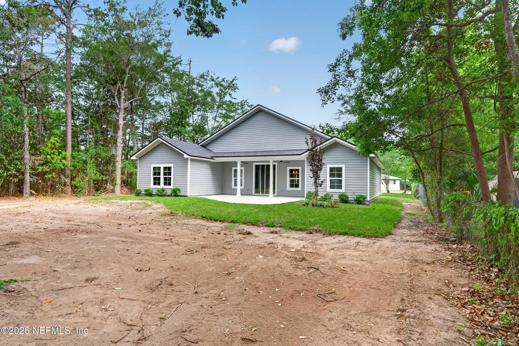 464 E Shuey Avenue Macclenny FL 32063
