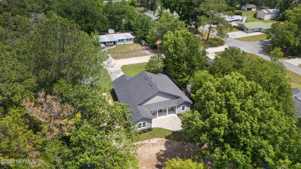 464 E Shuey Avenue Macclenny FL 32063
