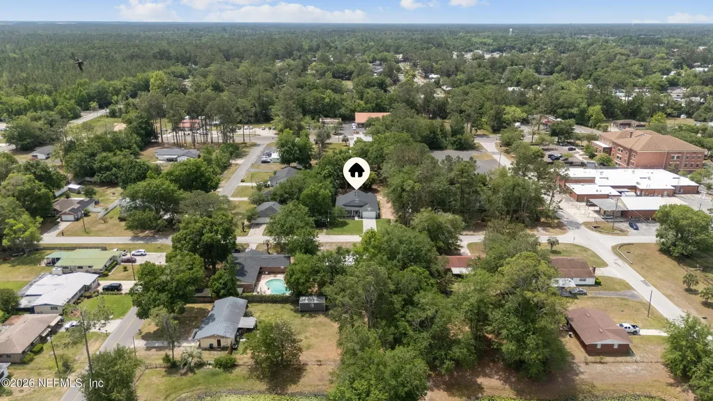 464 E Shuey Avenue Macclenny FL 32063