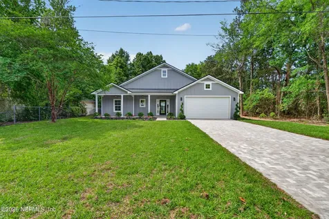 464 E Shuey Avenue Macclenny FL 32063