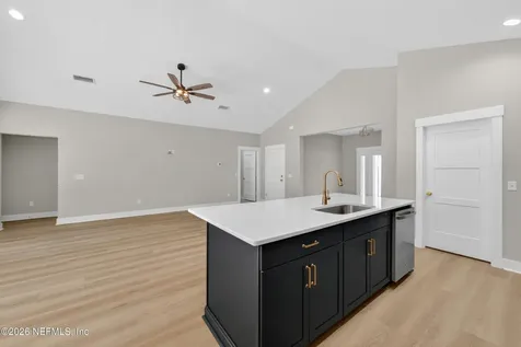 464 E Shuey Avenue Macclenny FL 32063