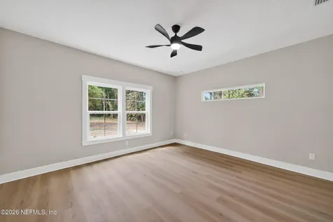 464 E Shuey Avenue Macclenny FL 32063