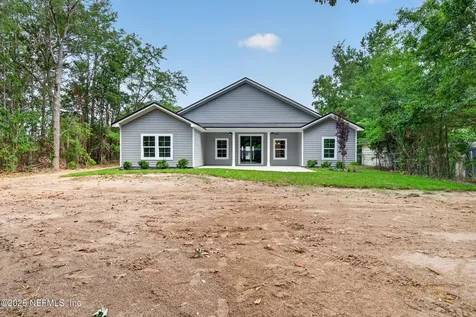 464 E Shuey Avenue Macclenny FL 32063