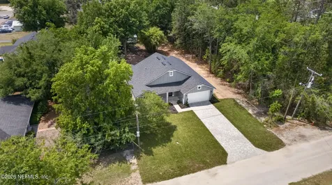 464 E Shuey Avenue Macclenny FL 32063