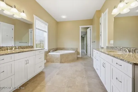 76 17th Street Atlantic Beach FL 32233