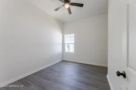 8123 Siskin Avenue Jacksonville FL 32219