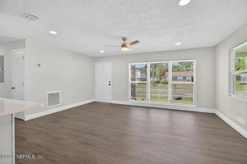 6647 Manhattan Drive Jacksonville FL 32219