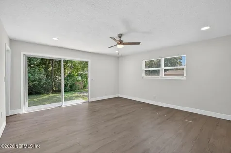 6647 Manhattan Drive Jacksonville FL 32219