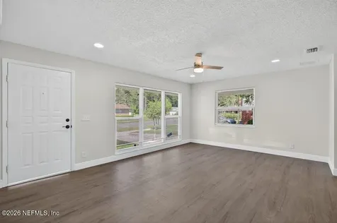 6647 Manhattan Drive Jacksonville FL 32219