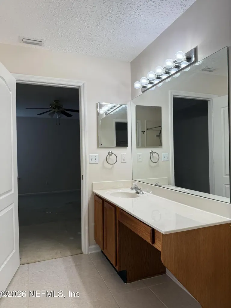 992 Hyannis Port Drive Jacksonville FL 32225