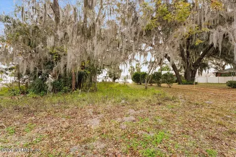 13607 County Road 13 N St. Augustine FL 32092