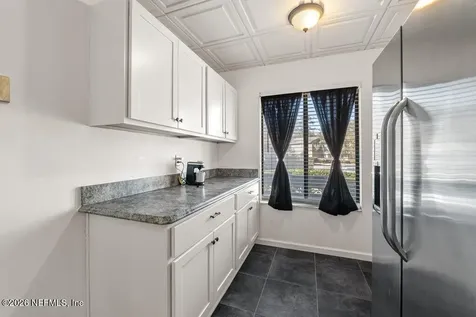 7701 Baymeadows Circle W Jacksonville FL 32256