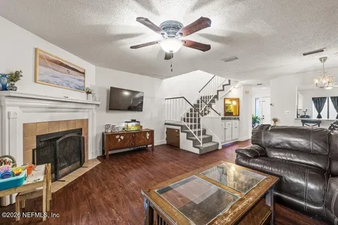 7701 Baymeadows Circle W Jacksonville FL 32256