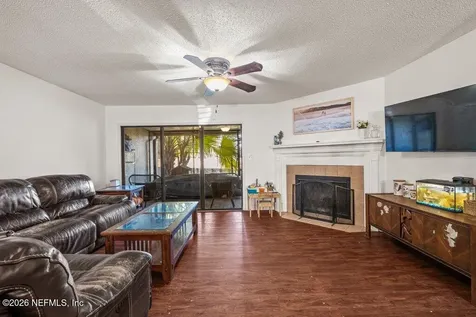 7701 Baymeadows Circle W Jacksonville FL 32256