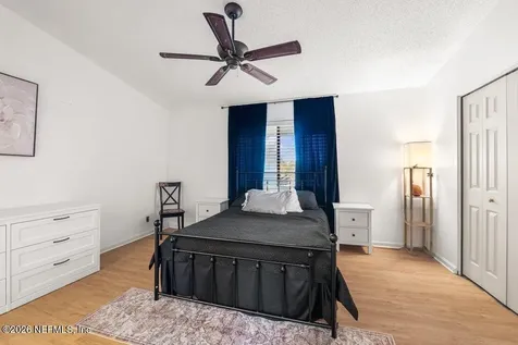 7701 Baymeadows Circle W Jacksonville FL 32256