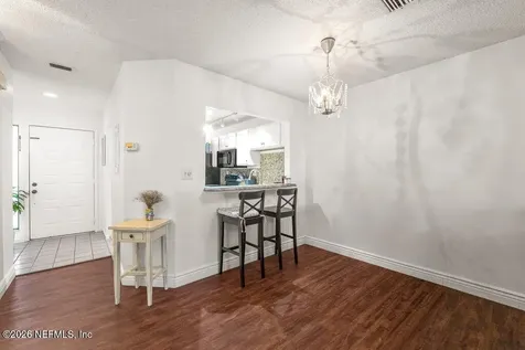 7701 Baymeadows Circle W Jacksonville FL 32256