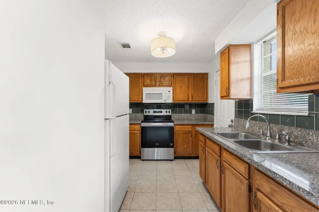 1738 El Prado Road Jacksonville FL 32216