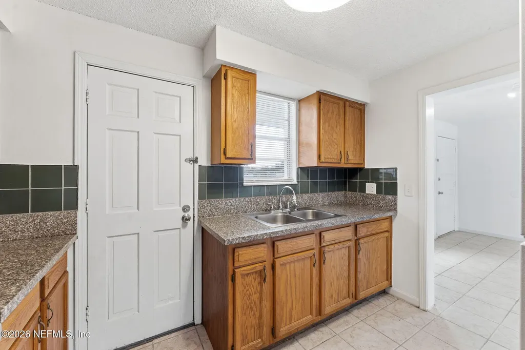 1738 El Prado Road Jacksonville FL 32216