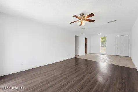 1738 El Prado Road Jacksonville FL 32216