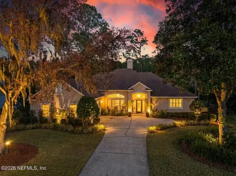 9957 Chelsea Lake Road Jacksonville FL 32256