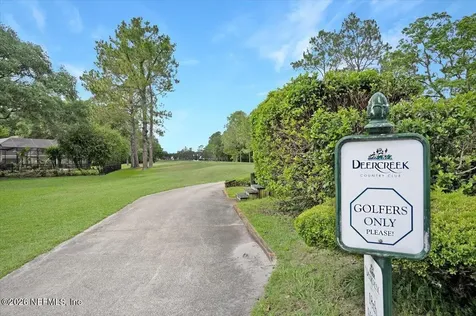 9957 Chelsea Lake Road Jacksonville FL 32256