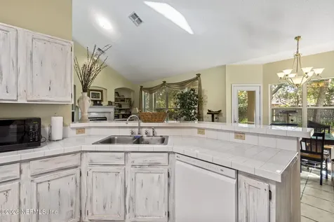 1822 Rising Oaks Drive Jacksonville FL 32223