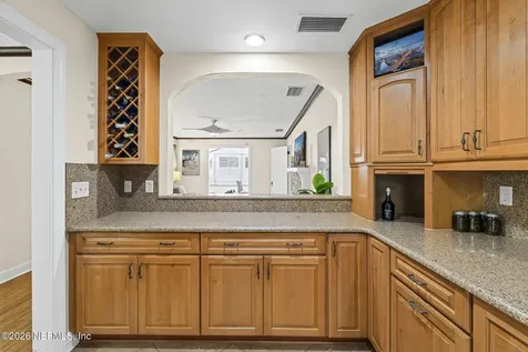 1384 San Mateo Avenue Jacksonville FL 32207