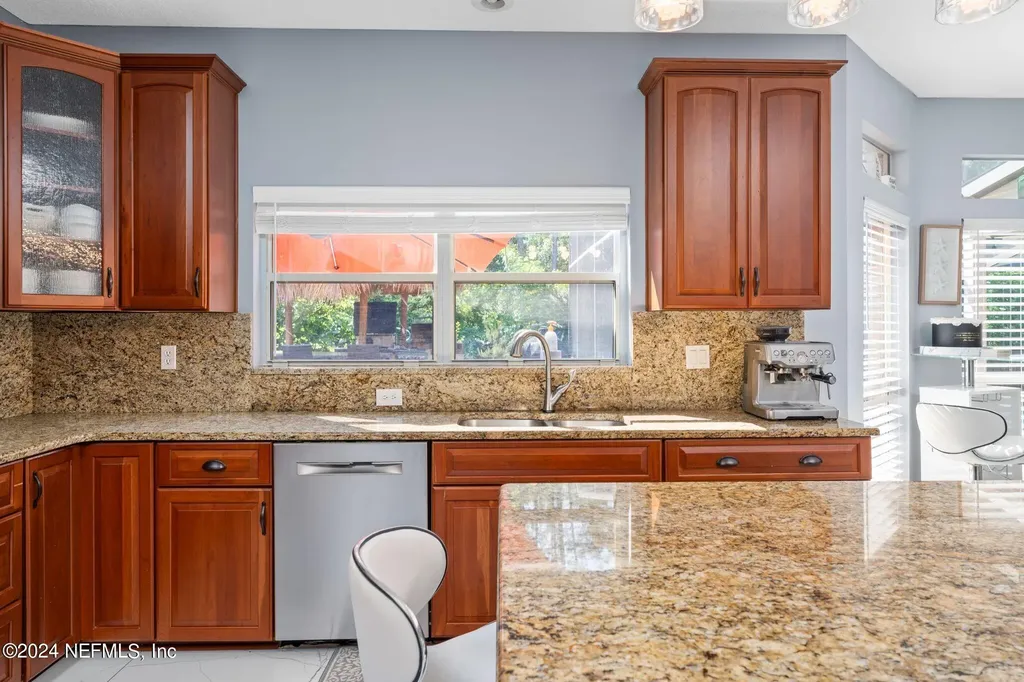 425 Oak Pond Drive Jacksonville FL 32259